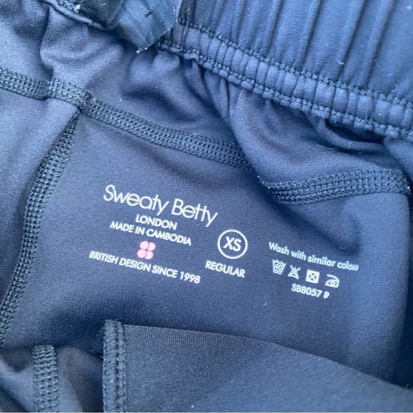 Sweaty Betty black lightweight joggers XS - Picture 4 of 5